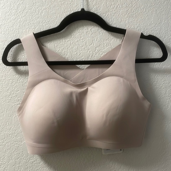 lululemon athletica Other - Lululemon Athletica Enlite Bra Size 38C